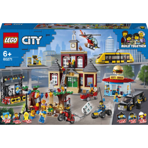 Конструктор LEGO City Міська площа 1517 деталей (60271) (5702016669039) ТОП в Миколаєві